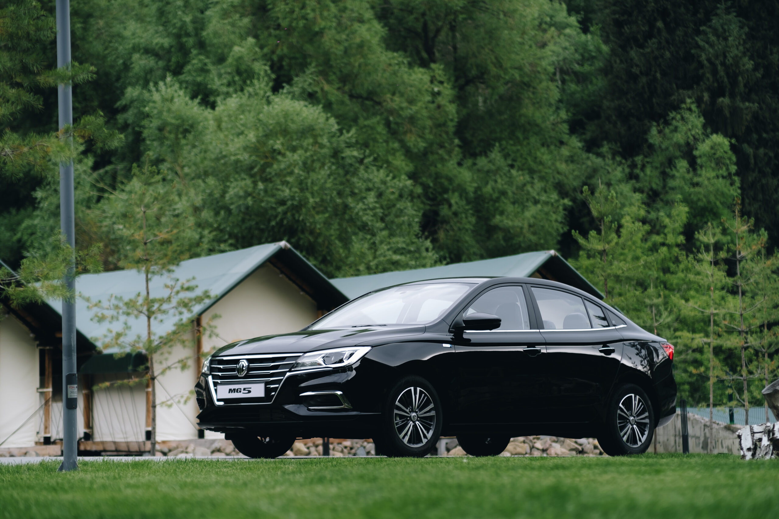 Седан MG 5